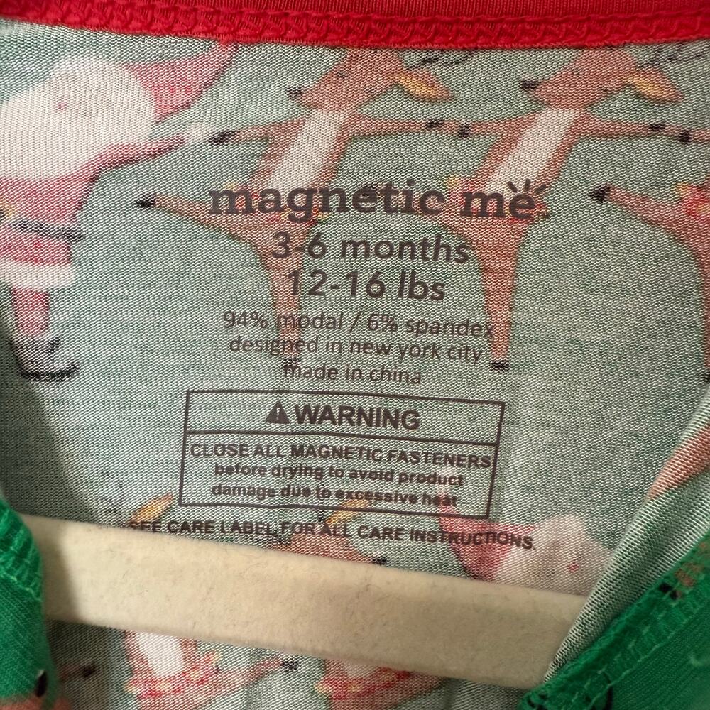Magnetic Me Baby Infant Sleeper Pajama Christmas Santa Reindeer Green Red 3-6 mo - Picture 3 of 4